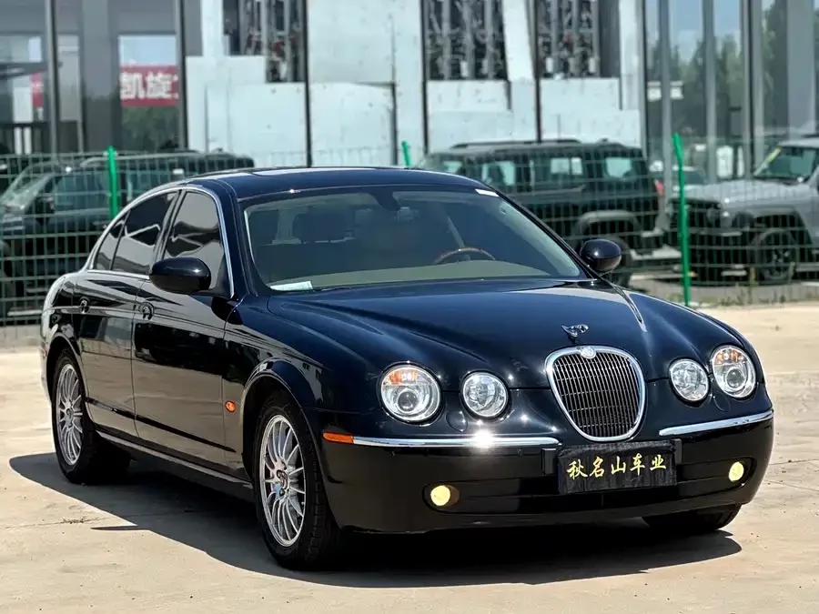 Jaguar S-TYPE