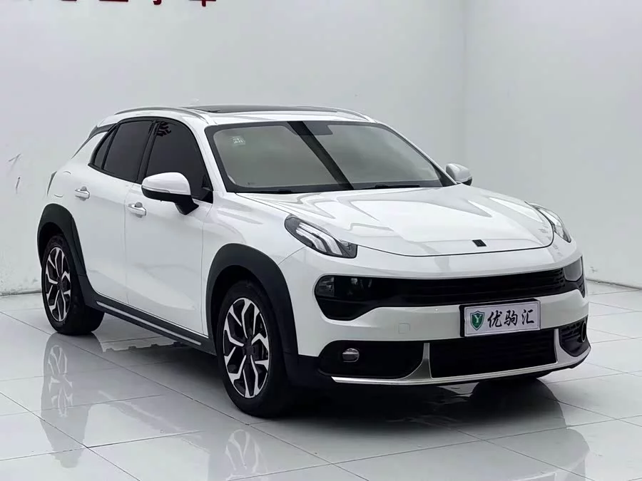 Lynk & Co 02