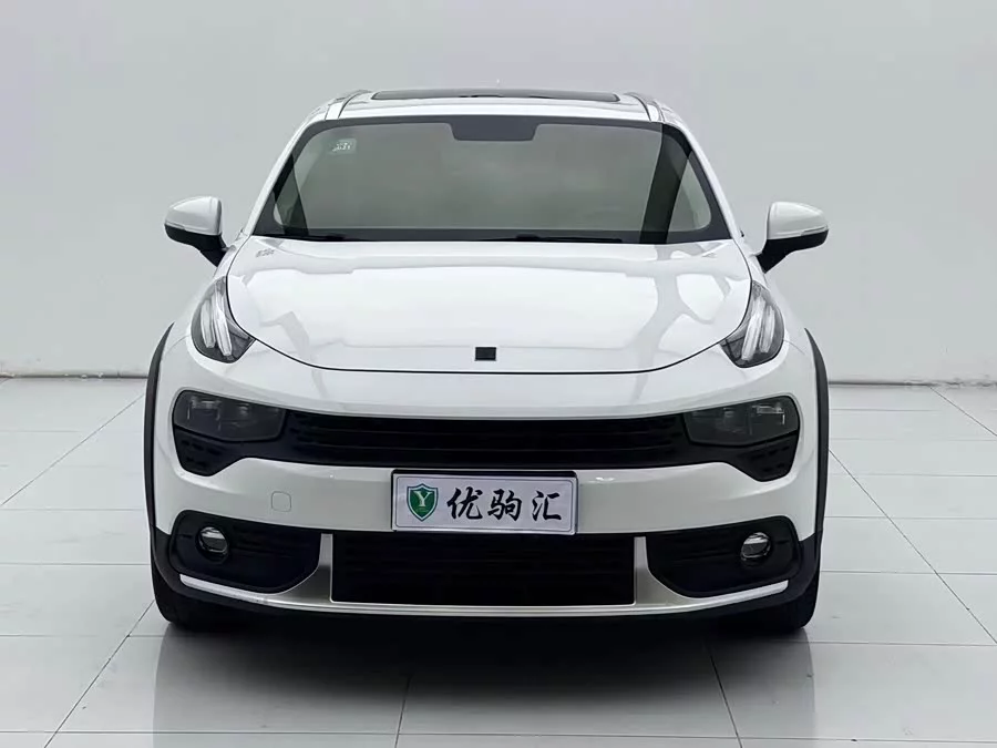 Lynk & Co 02