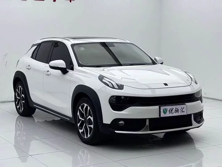 Lynk & Co 02