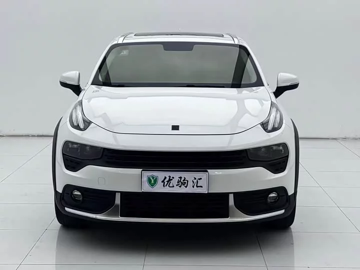 Lynk & Co 02