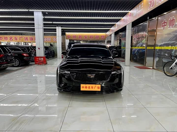 Cadillac CT4