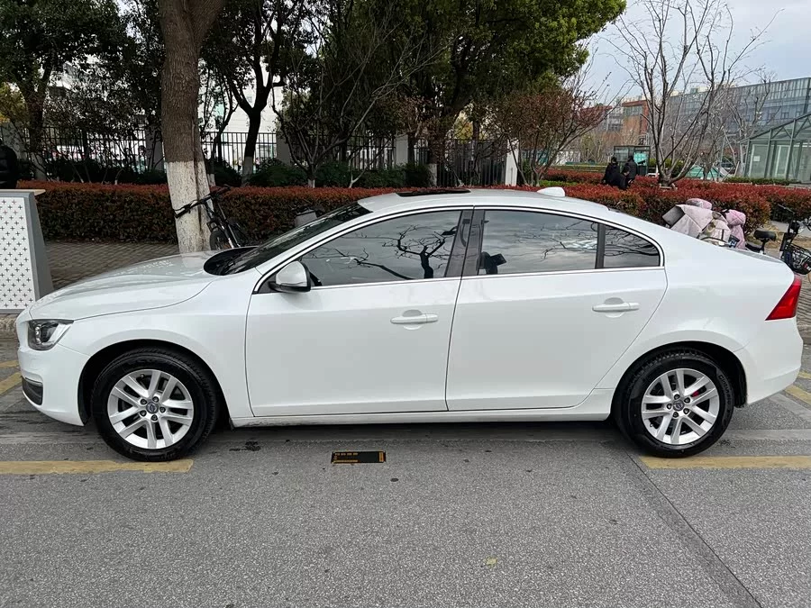 Volvo S60