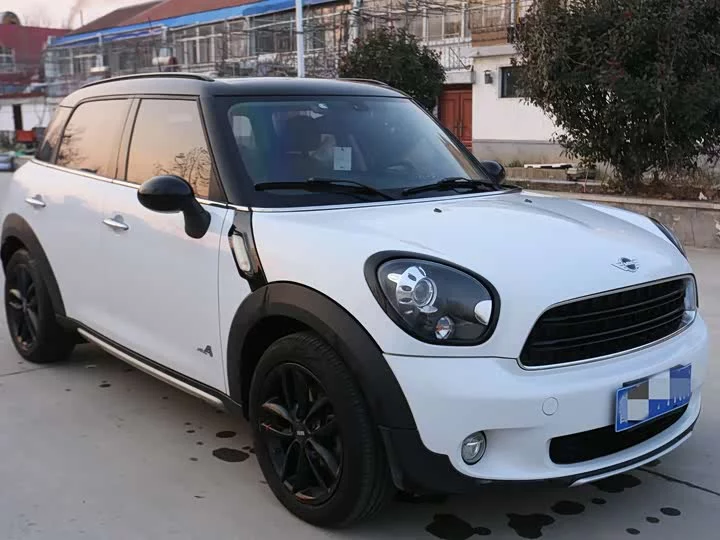 MINI COUNTRYMAN