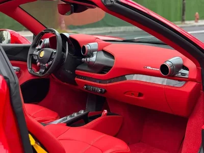 Ferrari F8