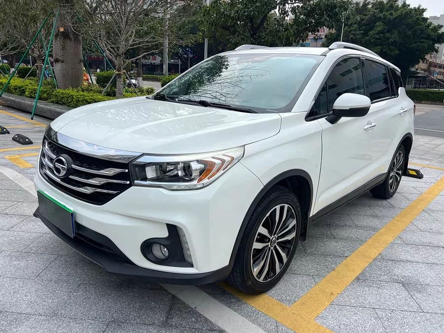 GAC Trumpchi GS4