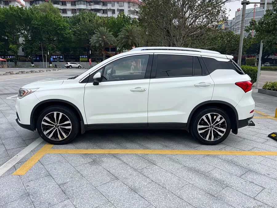 GAC Trumpchi GS4