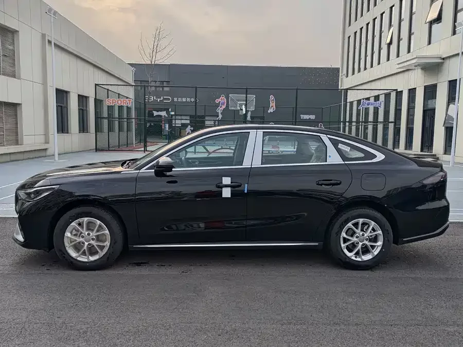 Geely Galaxy Star 6