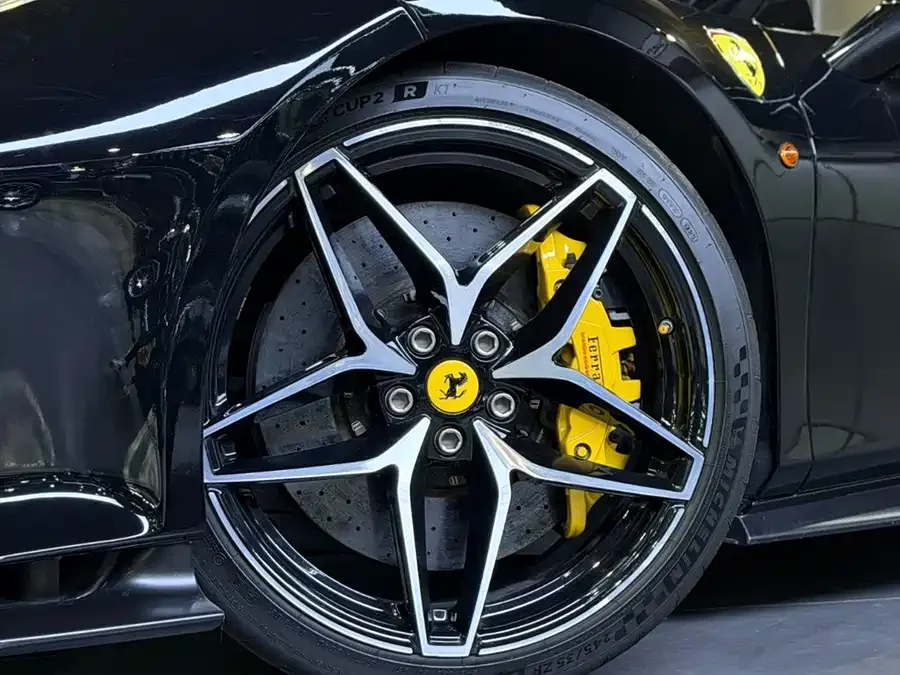 Ferrari 488