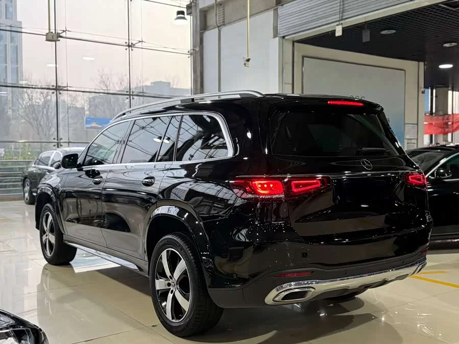 Mercedes Benz GLS