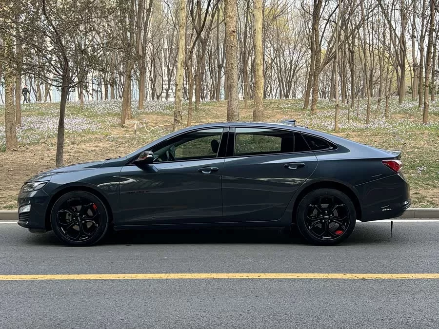 Chevrolet Malibu XL