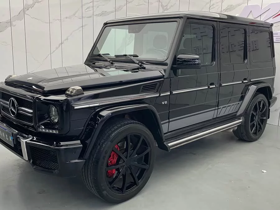 Mercedes Benz G-rated