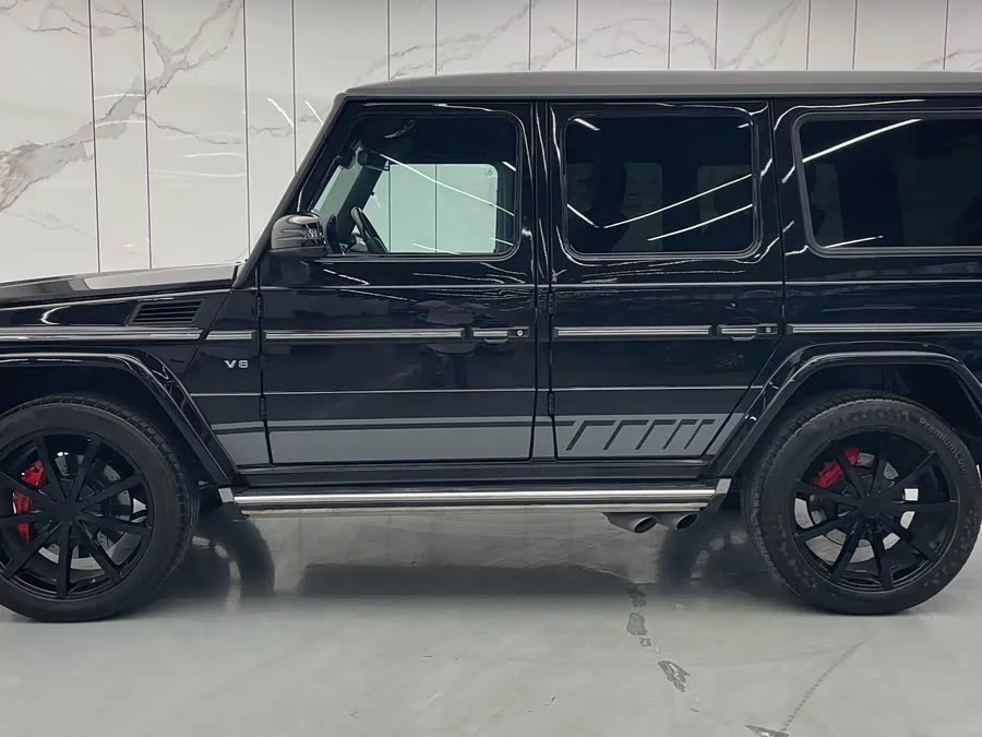 Mercedes Benz G-rated