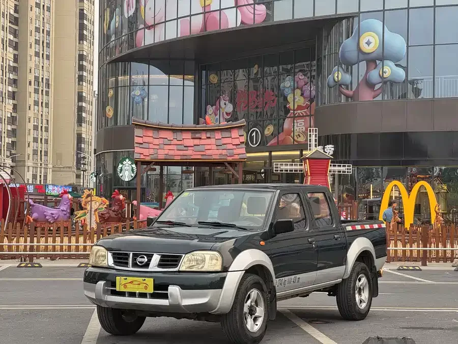 Nissan D22