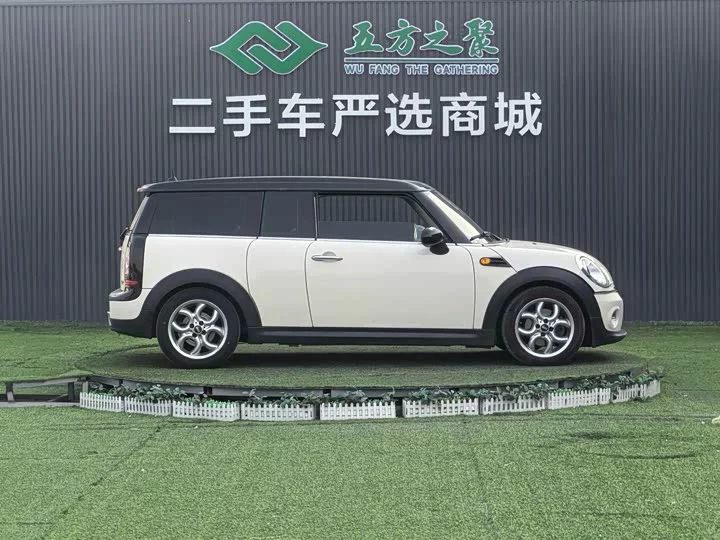 MINI CLUBMAN