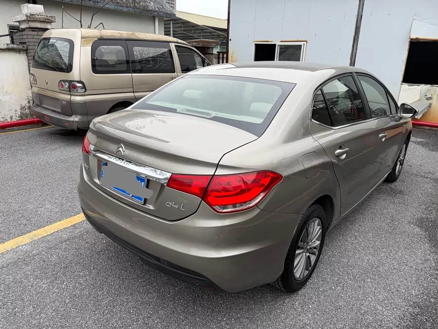 Citroën C4L