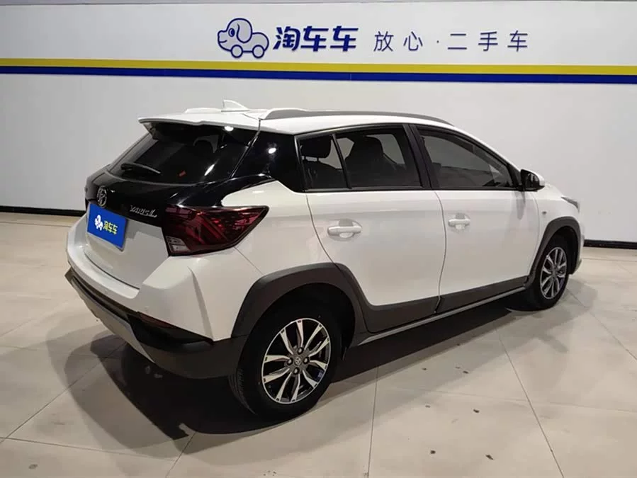 Toyota YARiS L