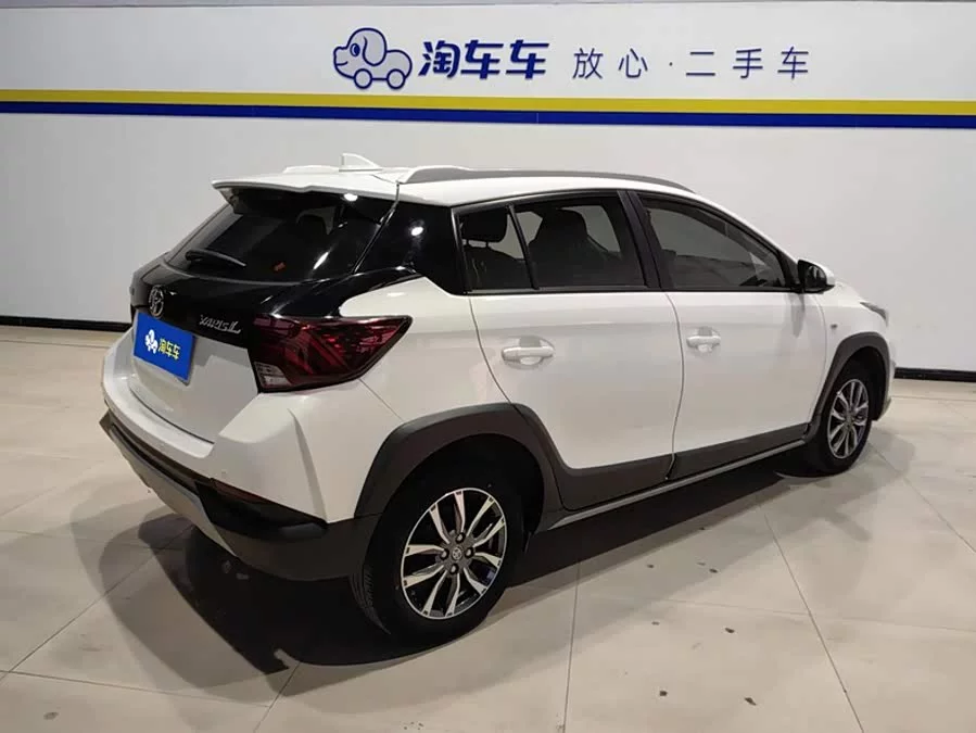Toyota YARiS L