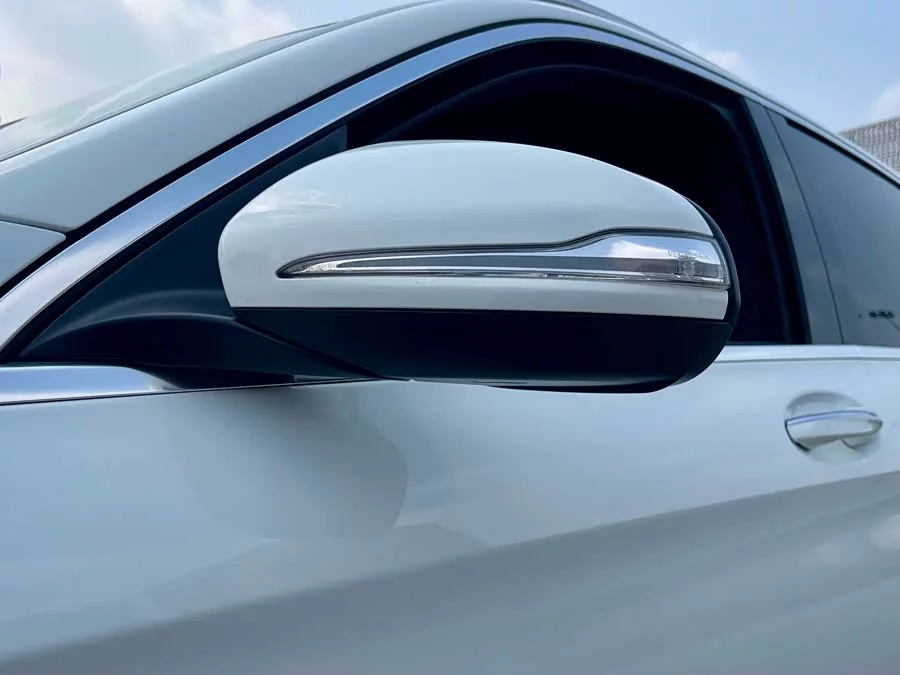 Mercedes Benz GLC