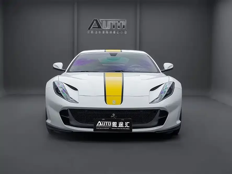 Ferrari 812