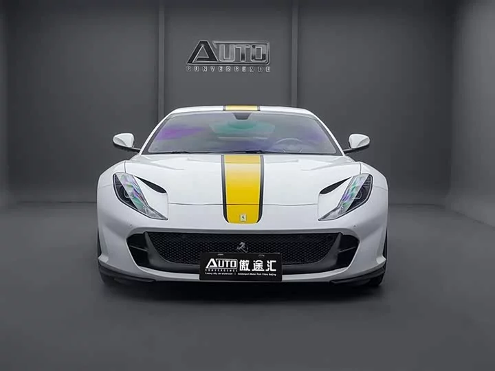 ferrari 812