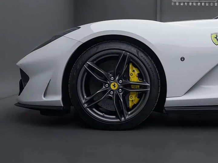 ferrari 812