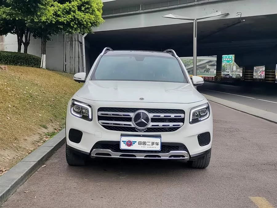 Mercedes Benz GLB