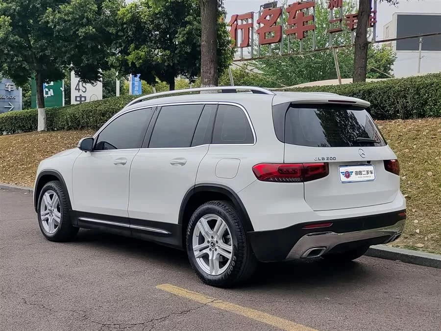 Mercedes Benz GLB