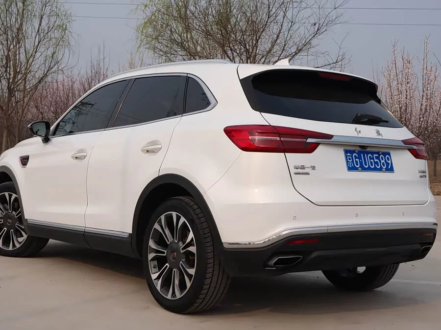 Hongqi HS5