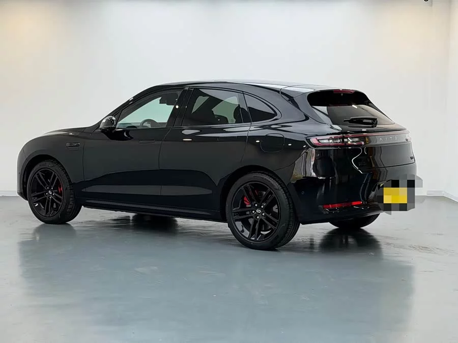 AITO Wenjie M5