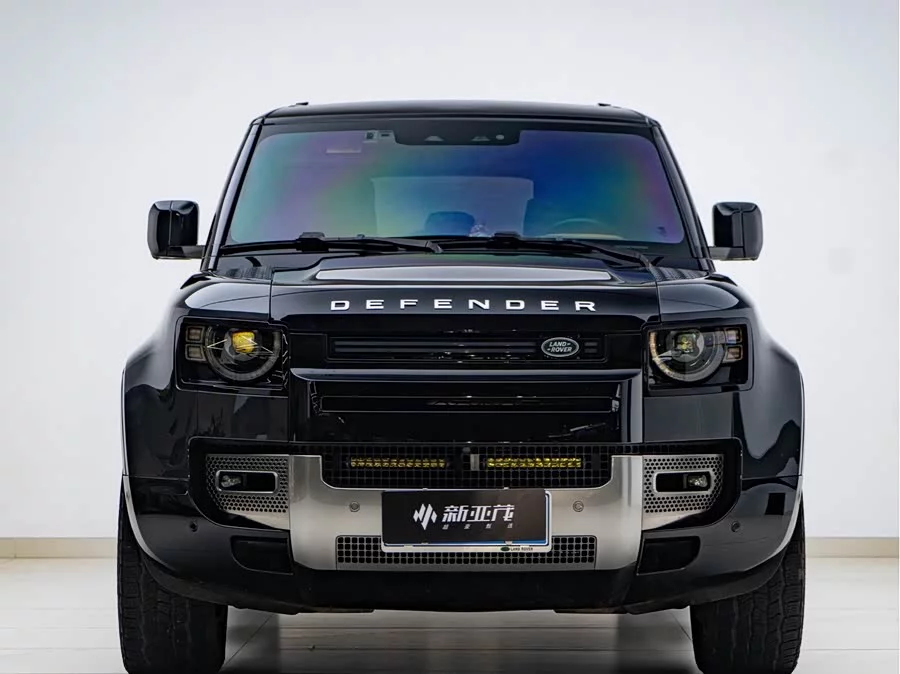Land Rover guard