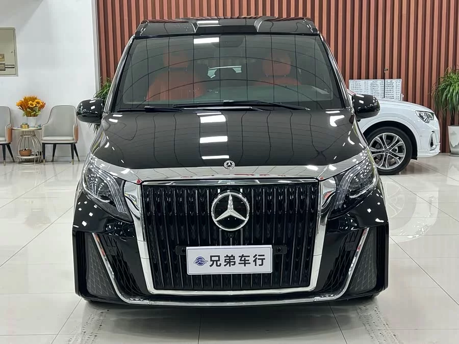 Mercedes Benz Vito