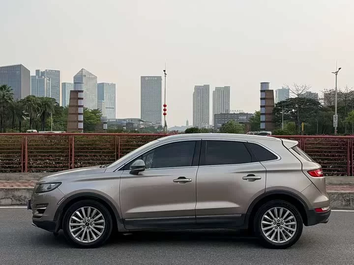 Lincoln MKC