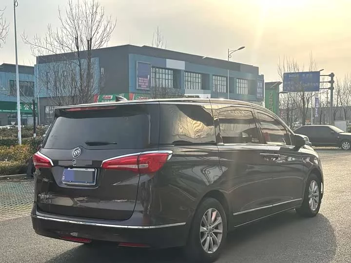 Buick GL8