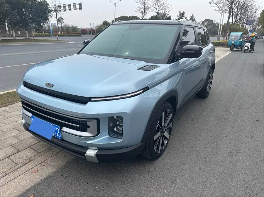 Geely ICON