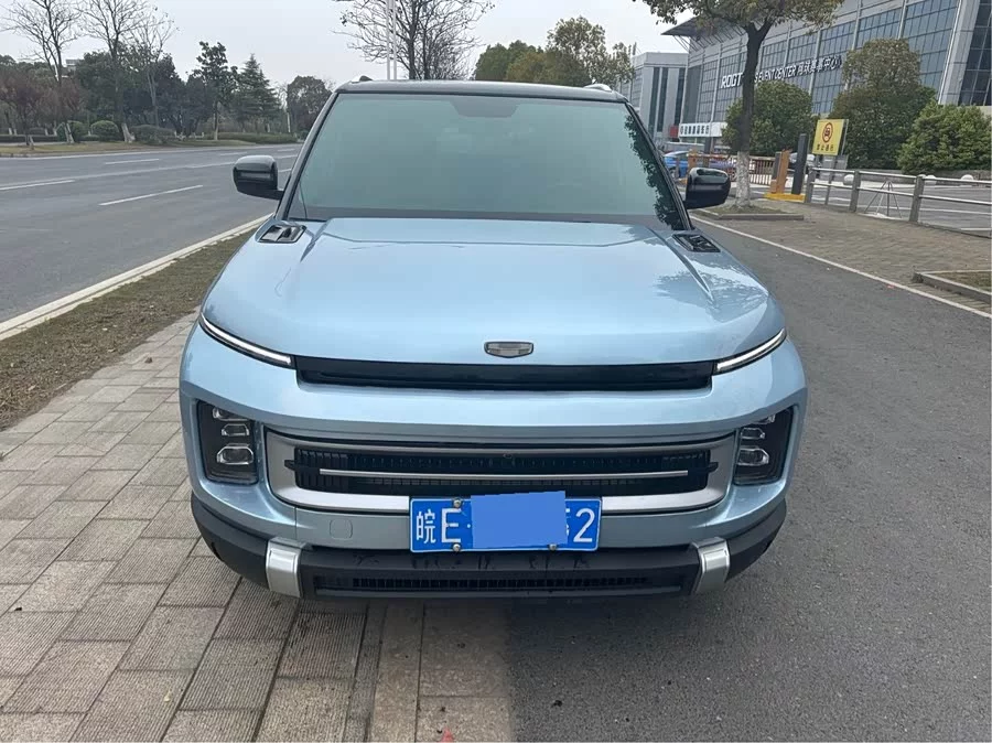 Geely ICON