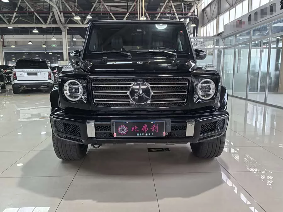 Mercedes Benz G-rated