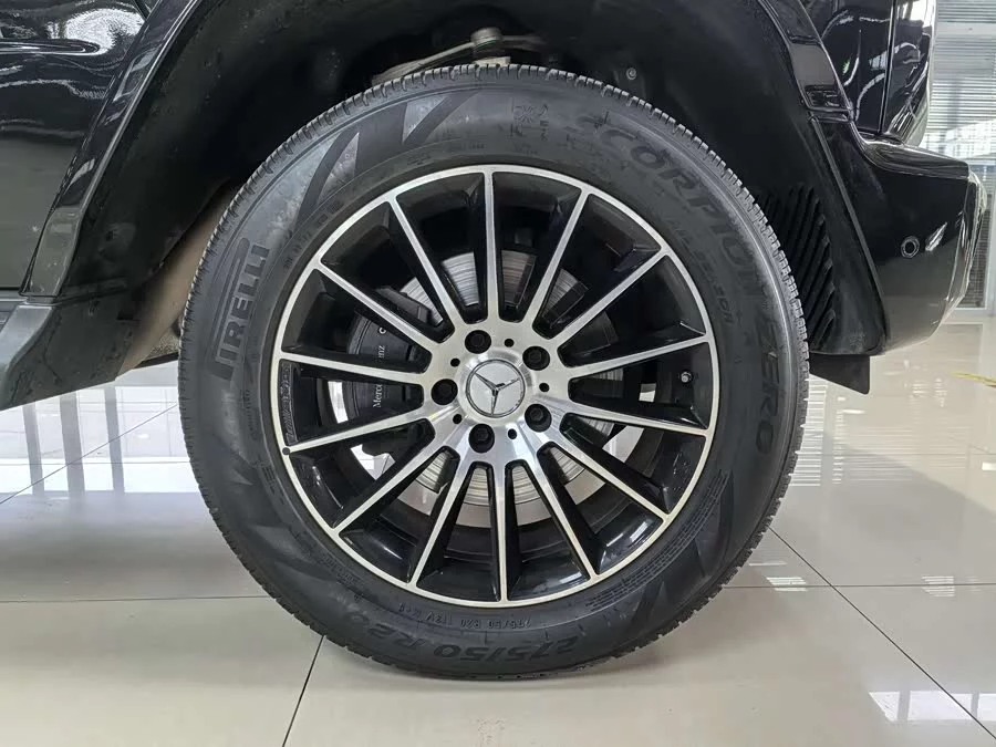Mercedes Benz G-rated