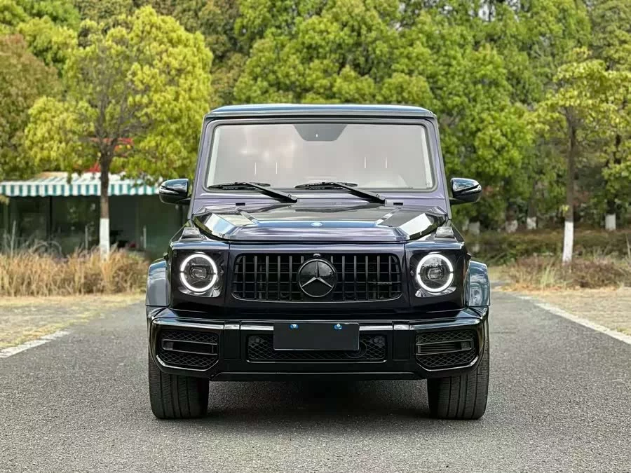 Mercedes Benz G-rated