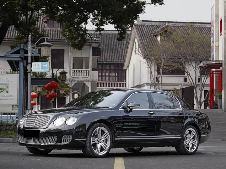 Bentley galloping