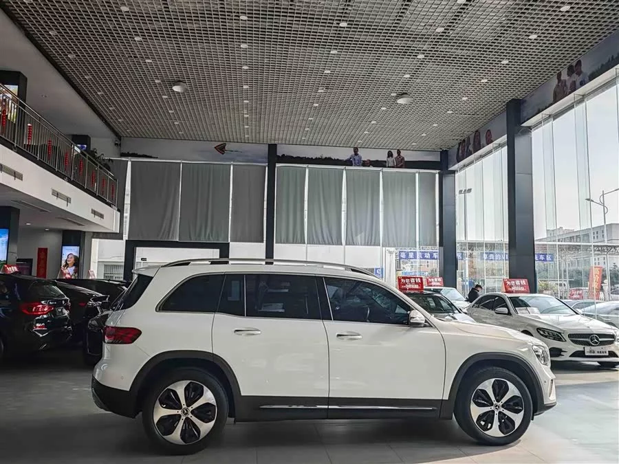 Mercedes Benz GLB