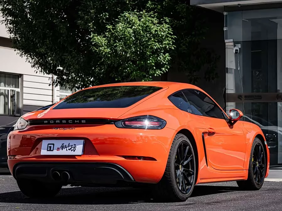 Porsche 718