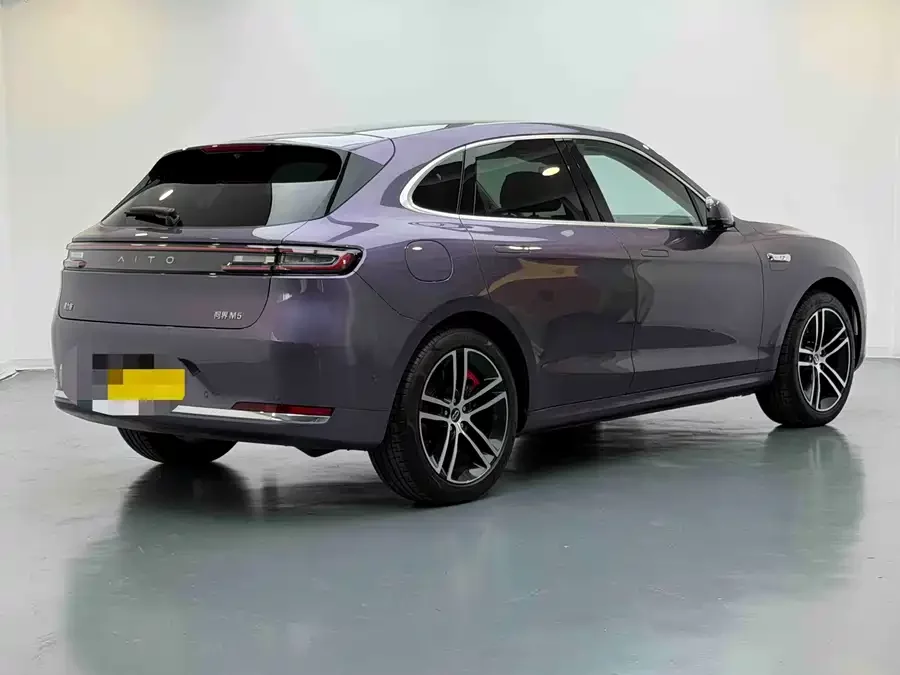 AITO Wenjie M5