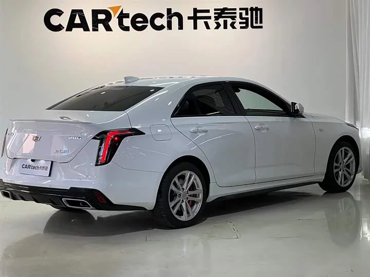 Cadillac CT4