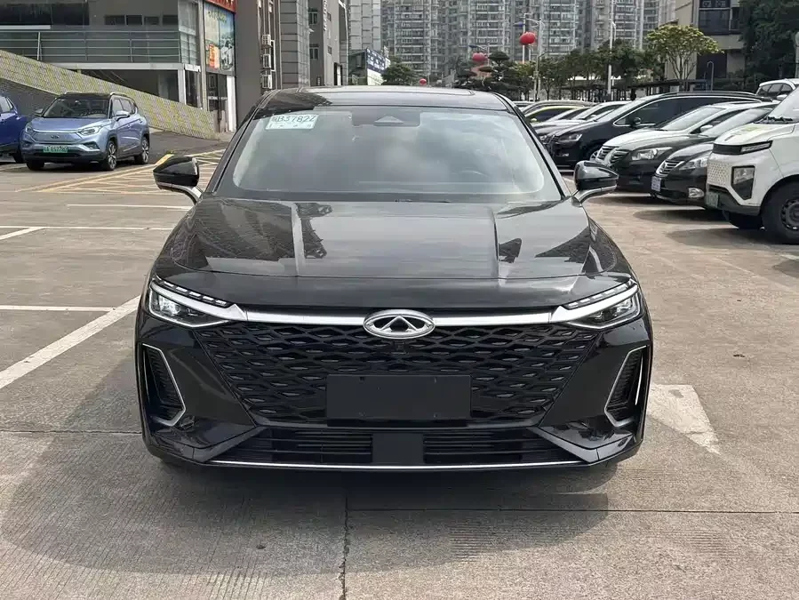 Chery Arrizo 8
