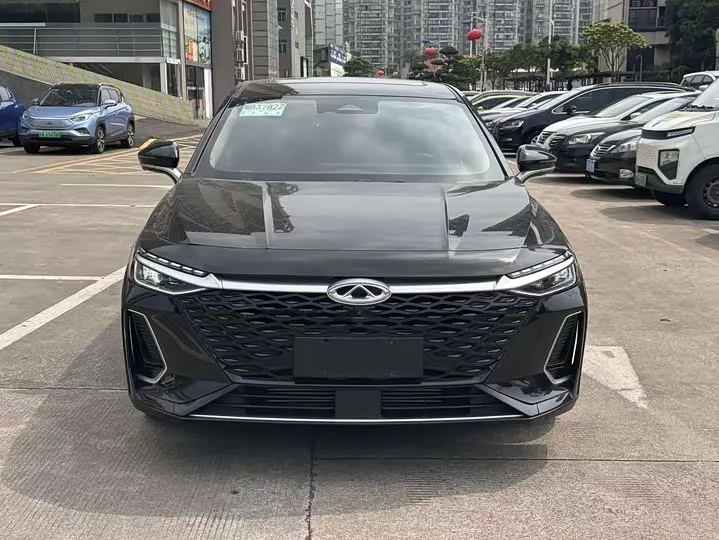 Chery Arrizo 8