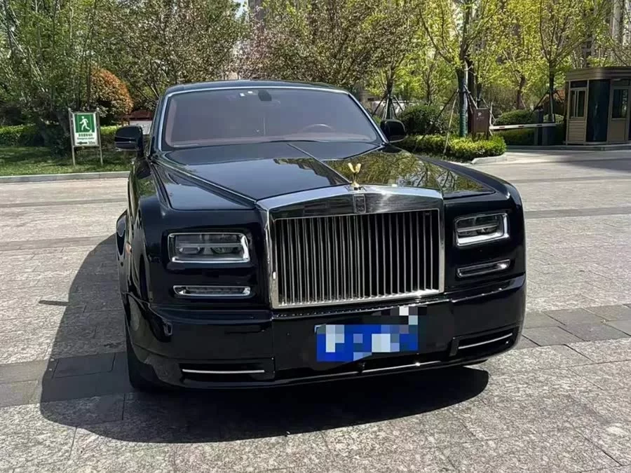 Rolls-Royce Phantom