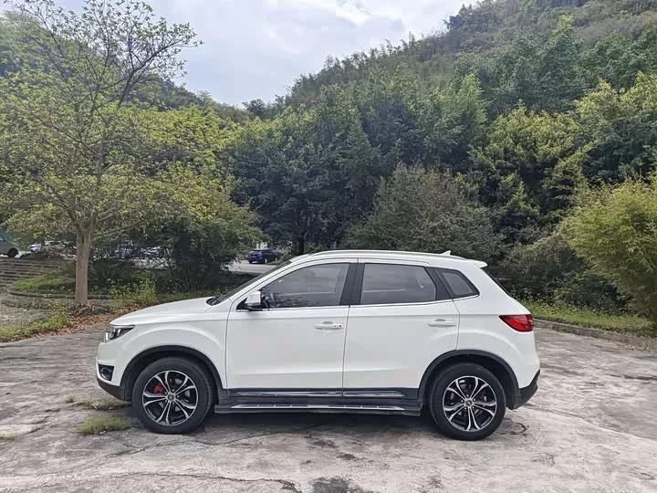 FAW Senya R7