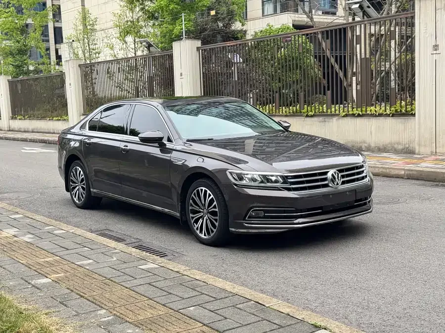 Volkswagen Phaeton / Phideon