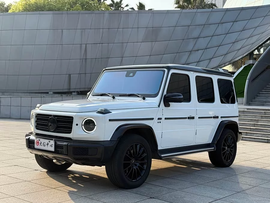 Mercedes Benz G-rated